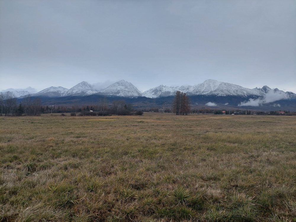 Vysoké Tatry majú za sebou prvú väčšiu snehovú nádielku