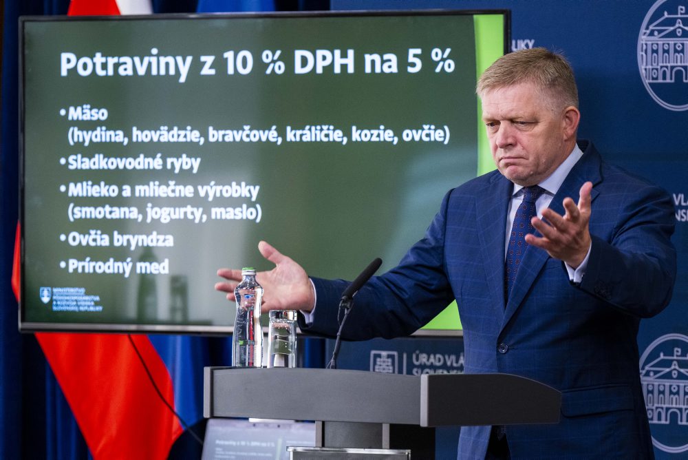 Predseda vlády SR Robert Fico sa stretol na Úrade vlády SR so zástupcami obchodných reťazcov