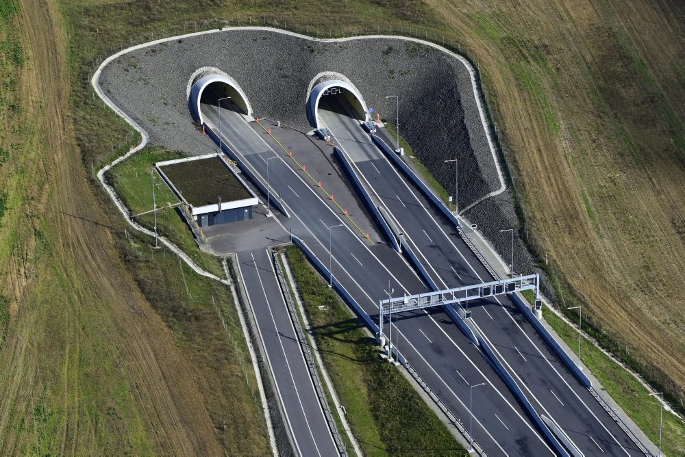 Letecká snímka stavby obchvatu Prešova - rýchlostnej cesty R4