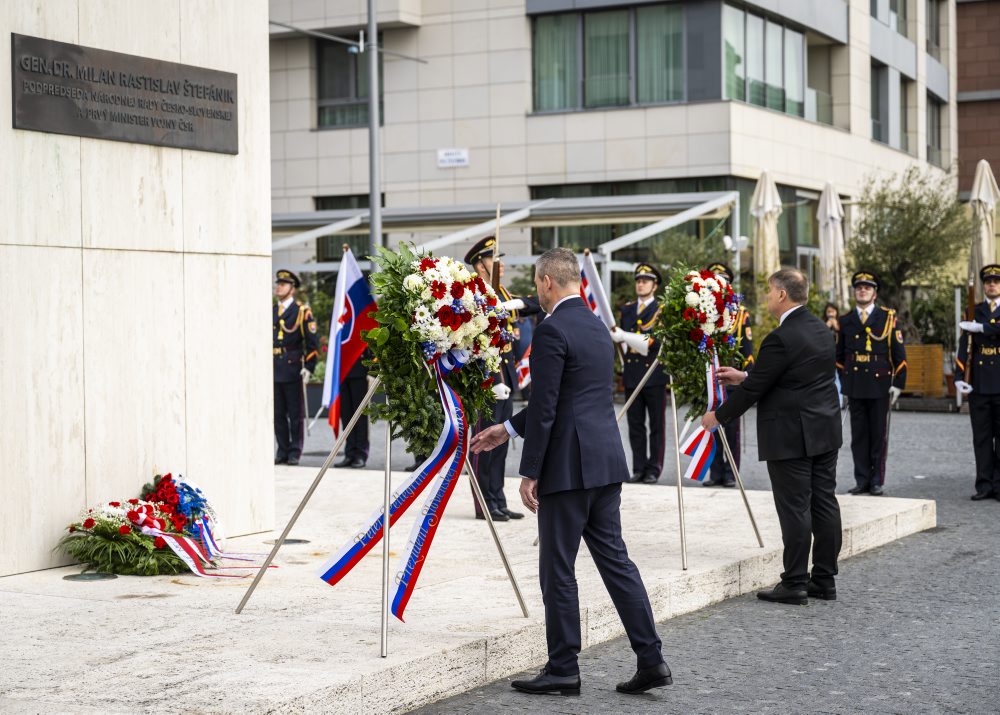 Prezident SR Peter Pellegrini položil veniec pri príležitosti 106. výročia vzniku Československej republiky 