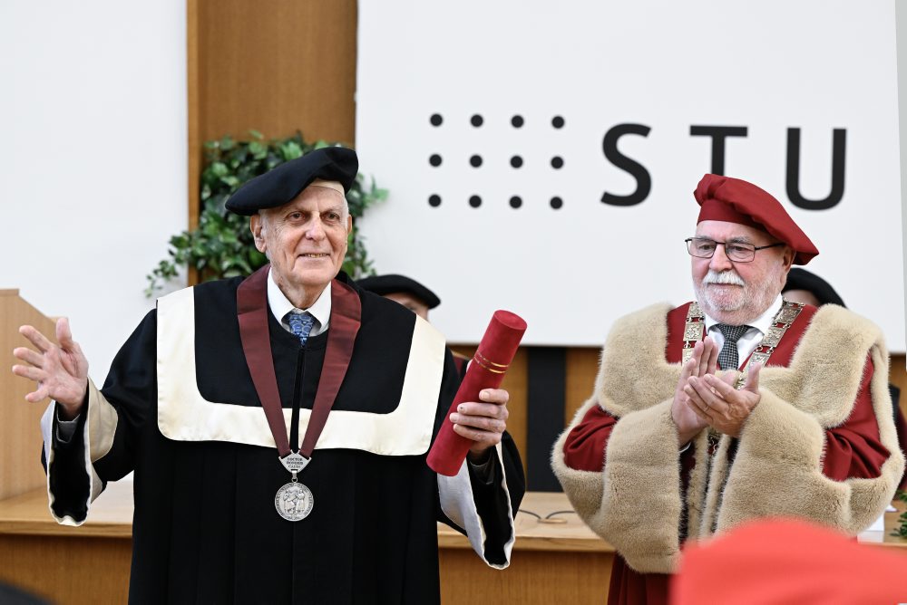 Udelenie titulu Doctor Honoris Causa profesorovi Danovi Šechtmanovi