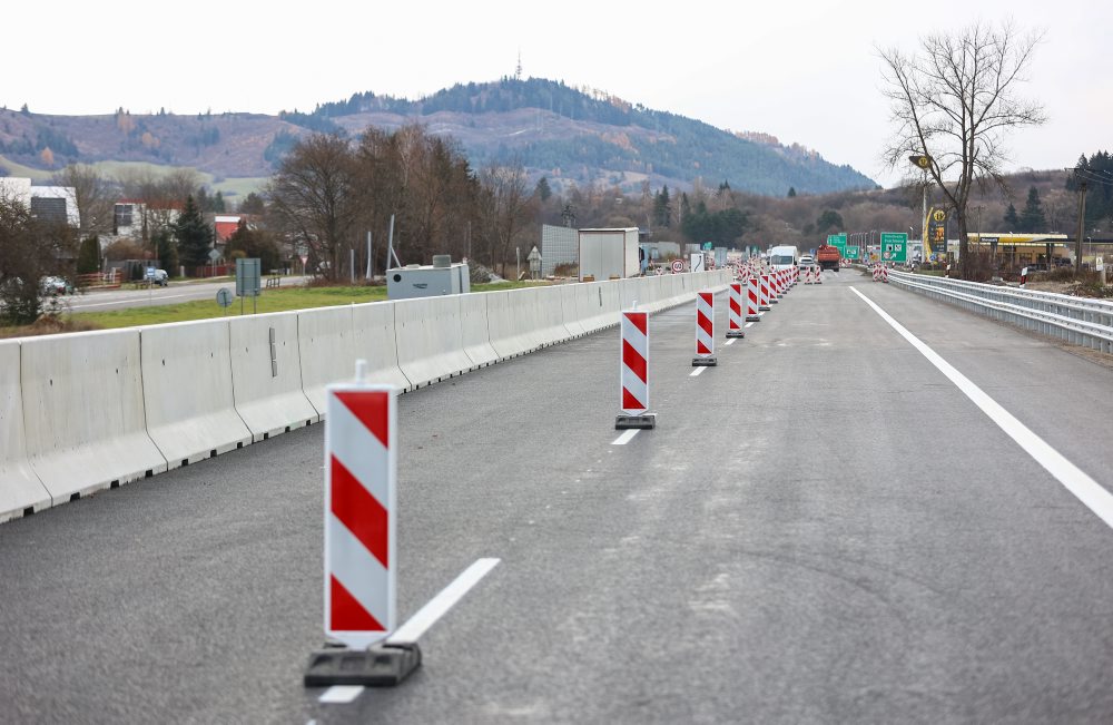 Stavebné práce na stavbe D1 Hubová - Ivachnová