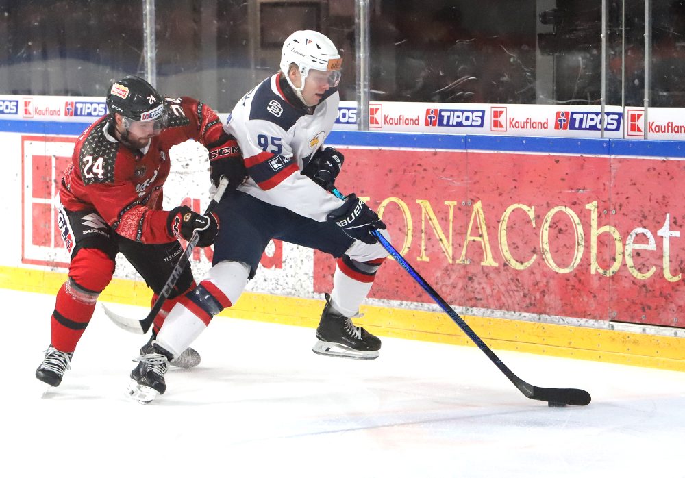 HC MONACObet Banská Bystrica - HC Slovan Bratislava