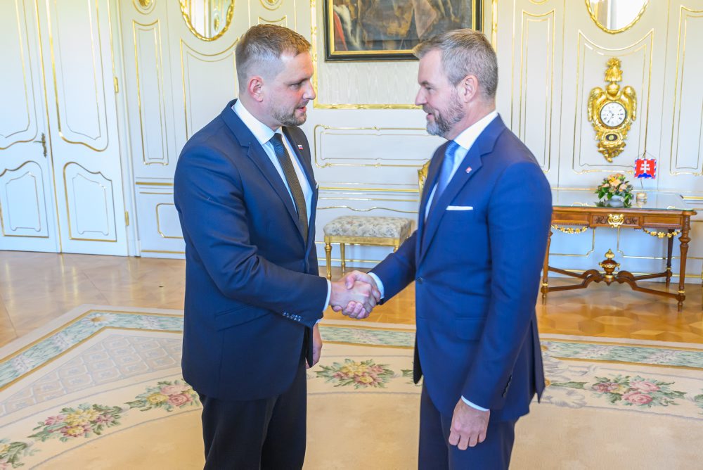 Prezident SR Peter Pellegrini prijal v Prezidentskom paláci v Bratislave ministra zdravotníctva SR Kamila Šaška