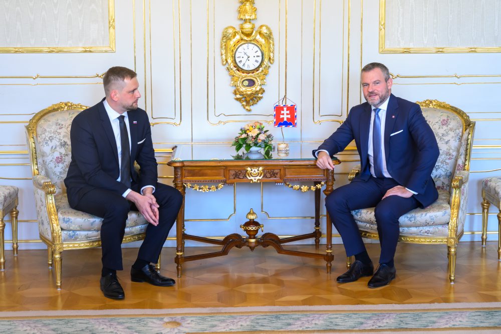 Prezident SR Peter Pellegrini prijal v Prezidentskom paláci v Bratislave ministra zdravotníctva SR Kamila Šaška