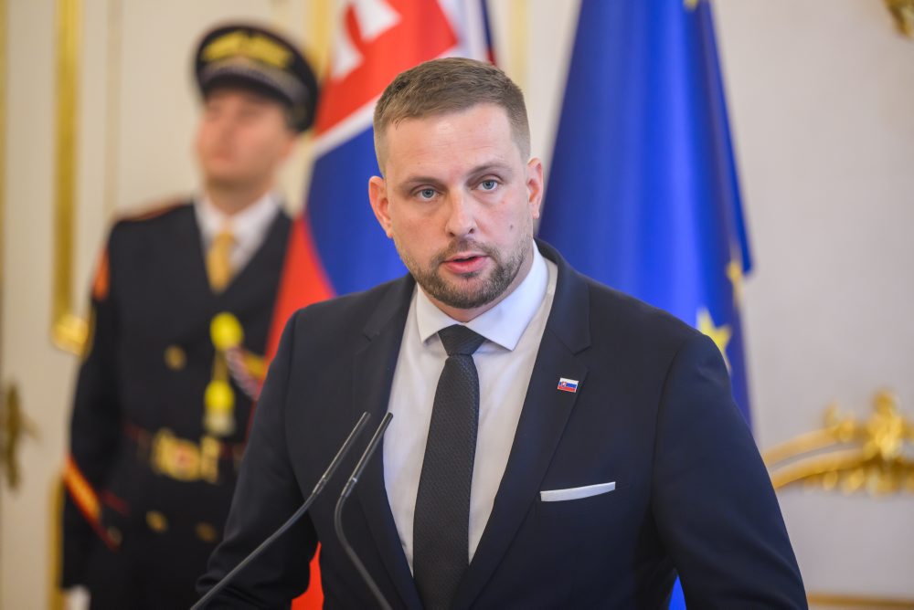 Prezident SR Peter Pellegrini prijal v Prezidentskom paláci v Bratislave ministra zdravotníctva SR Kamila Šaška