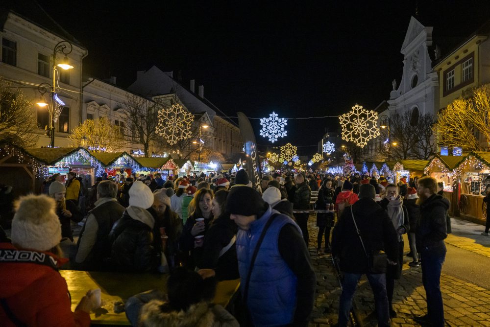 Prvý deň Košických vianočných trhov 