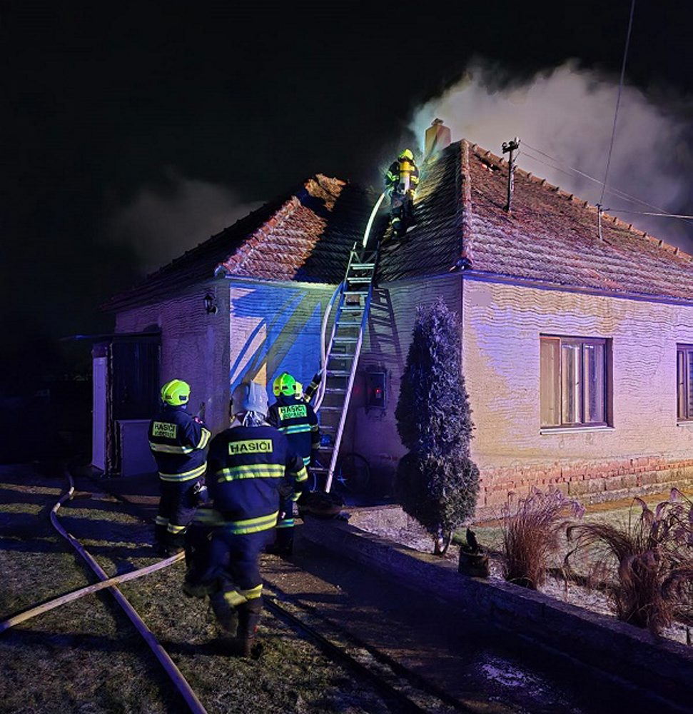 Požiar rodinného domu v obci Pusté Úľany v okrese Galanta