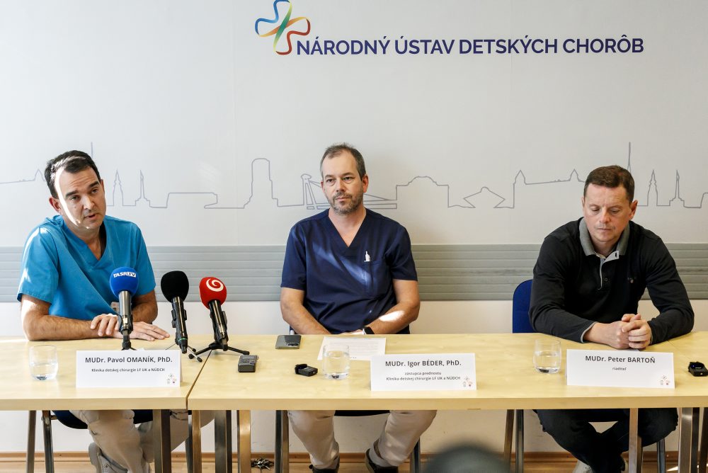 NÚDCH začal pri operácii deformity hrudníka využívať novú metódu tlmenia bolesti