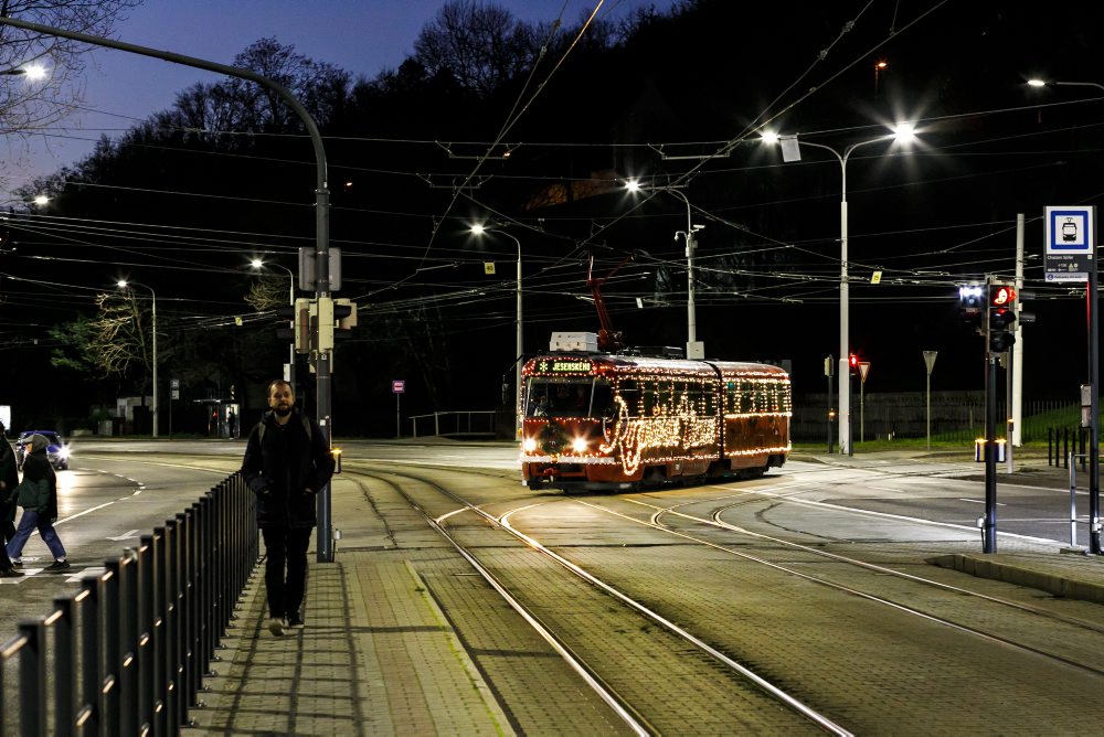 Vianočná električka v Bratislave 