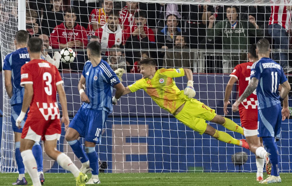 FC Girona -  ŠK Slovan Bratislava