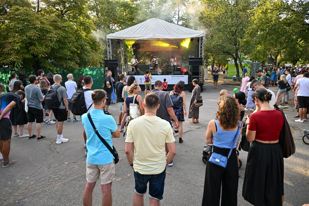 Atmosféra podujatia Živé Račko na Račianskom mýte v Bratislave