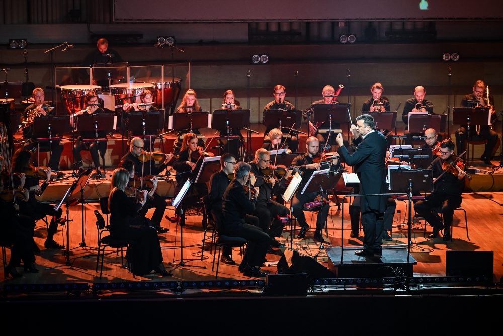 Miro Žbirka Symphonic Night predstavil Žbirkove hity v symfonickej podobe