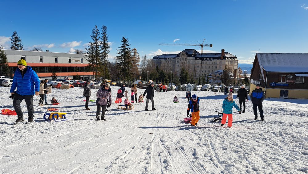 Prvú sánkovačku si túto zimu užili v Tatrách domáci i turisti