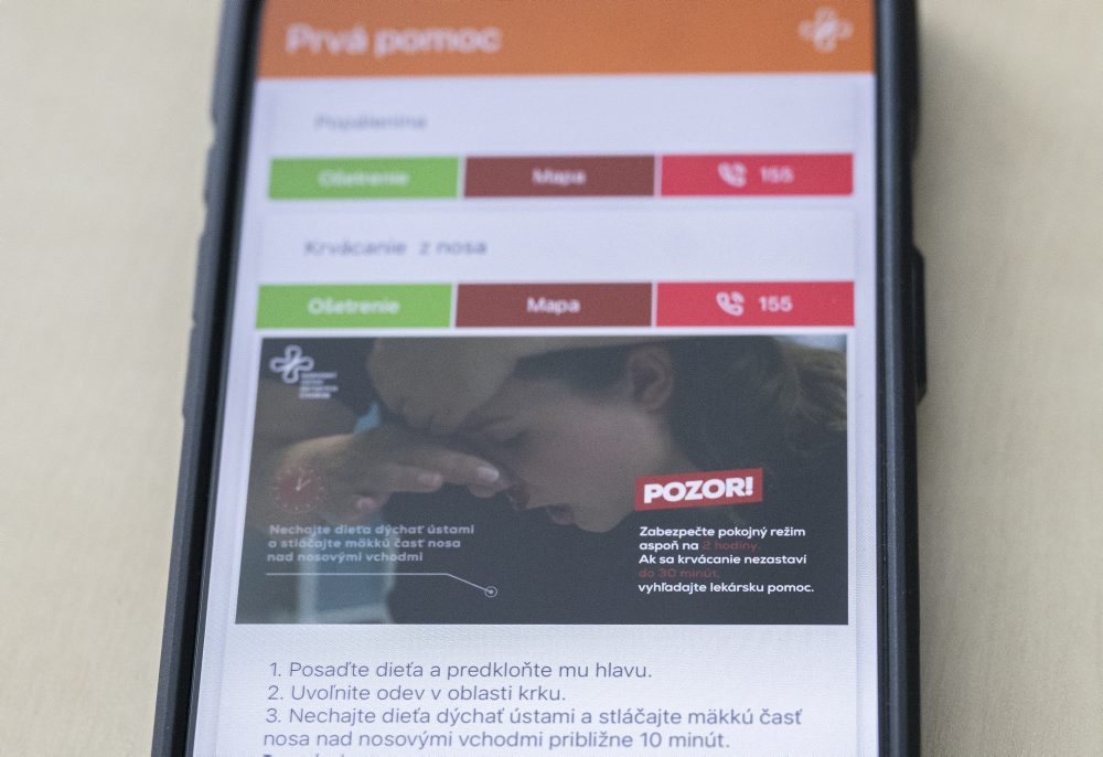 NÚDCH prináša edukatívne videá o prvej pomoci v mobilnej aplikácii aj online