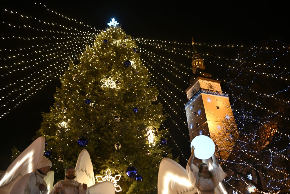 Nezvyčajný anjelský sprievod v Trnave 