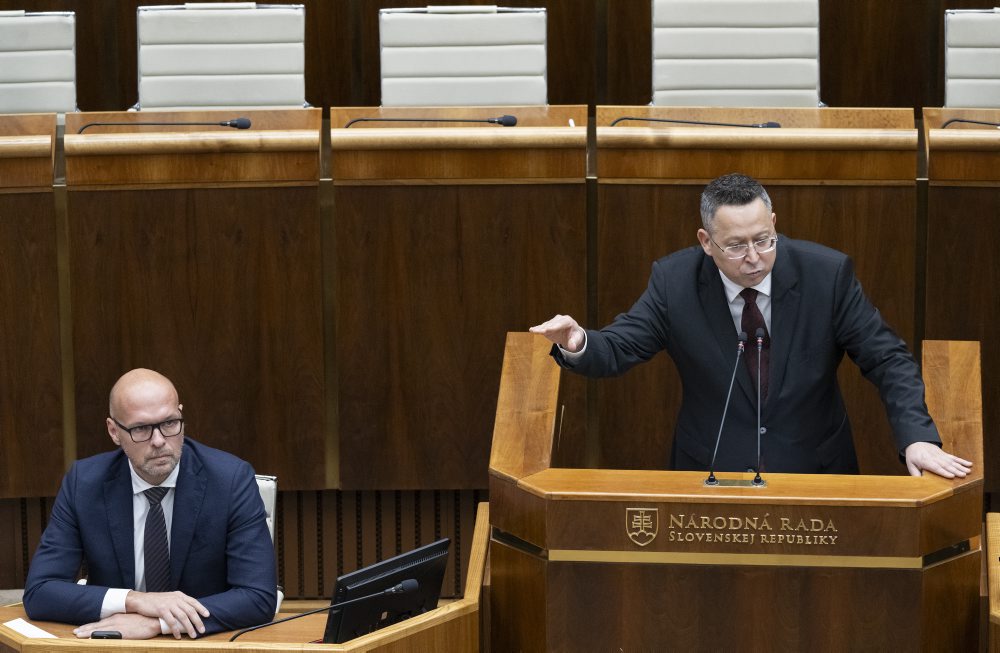 23. schôdza Národnej rady SR, na ktorej poslanci pokračujú v diskusii o rozpočte na budúci rok