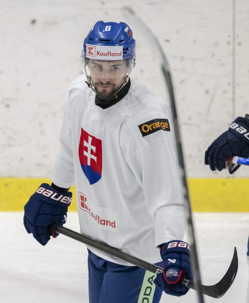 Hokej-NP: Tréning slovenskej hokejovej reprezentácie na zraze pred Nemeckým pohárom