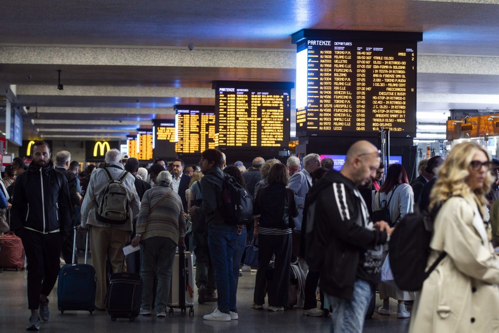 Železničnú dopravu narušila technická porucha medzi stanicami v Ríme