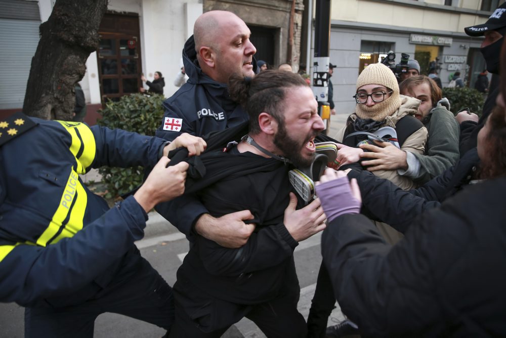 Gruzínski študenti zverejnili manifest odsudzujúci voľby a avizovali protesty