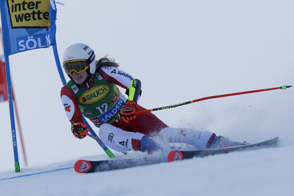 Obrovský slalom Svetového pohára v alpskom lyžovaní v rakúskom Söldene