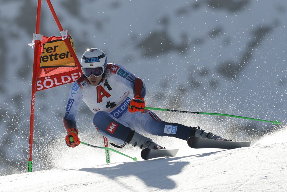 Obrovský slalom Svetového pohára v alpskom lyžovaní v rakúskom Söldene