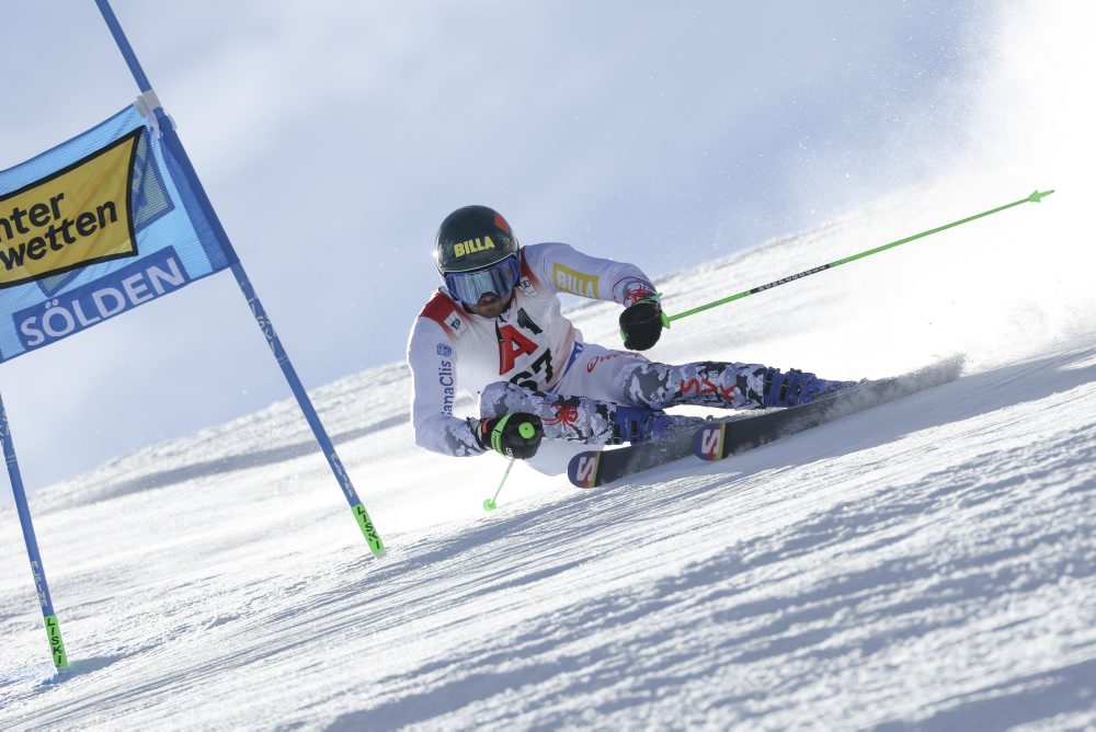 Obrovský slalom Svetového pohára v alpskom lyžovaní mužov v rakúskom Söldene