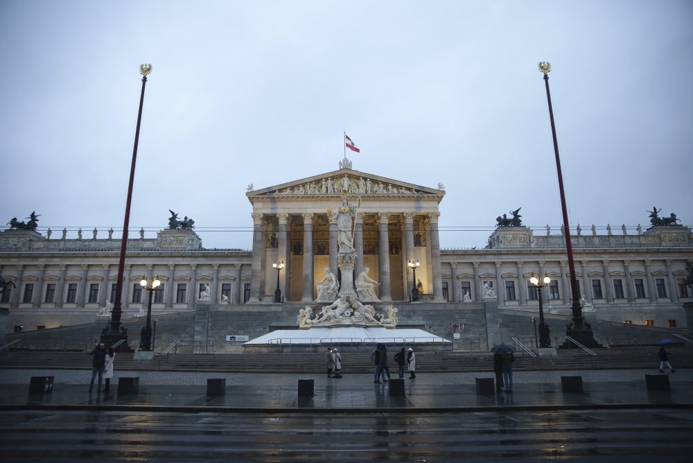 Koaličné rozhovory o zostavení novej vlády v Rakúsku