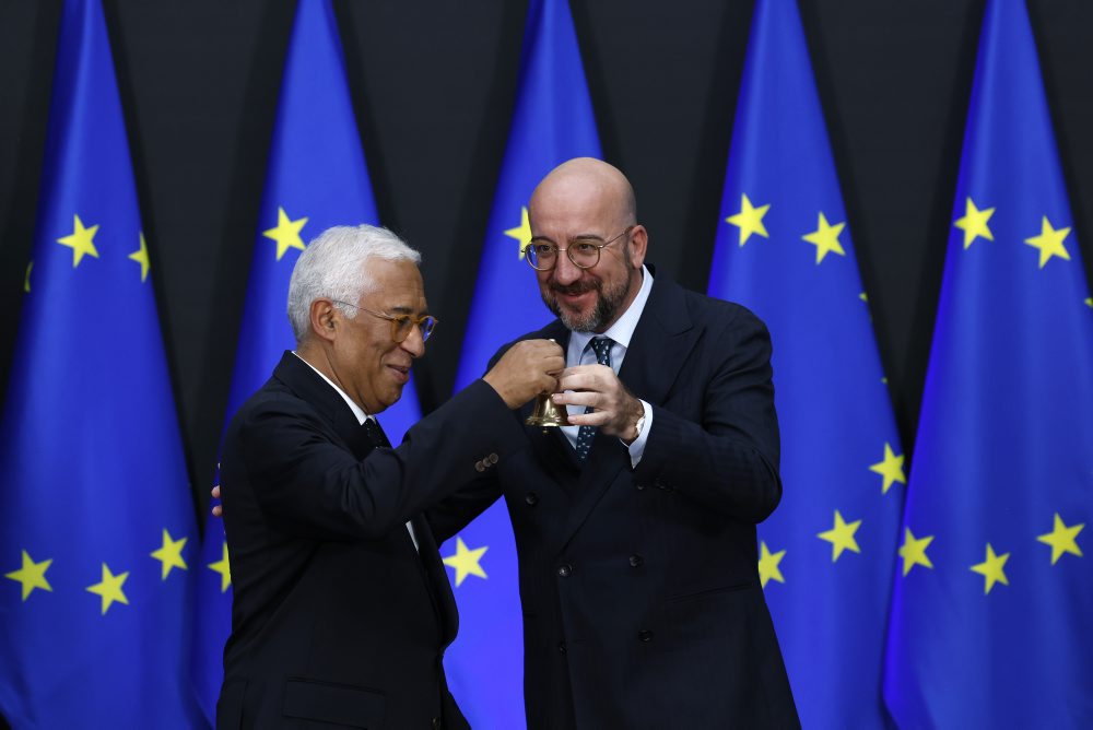 Charles Michel odovzdal funkciu šéfa Európskej rady Antóniovi Costovi