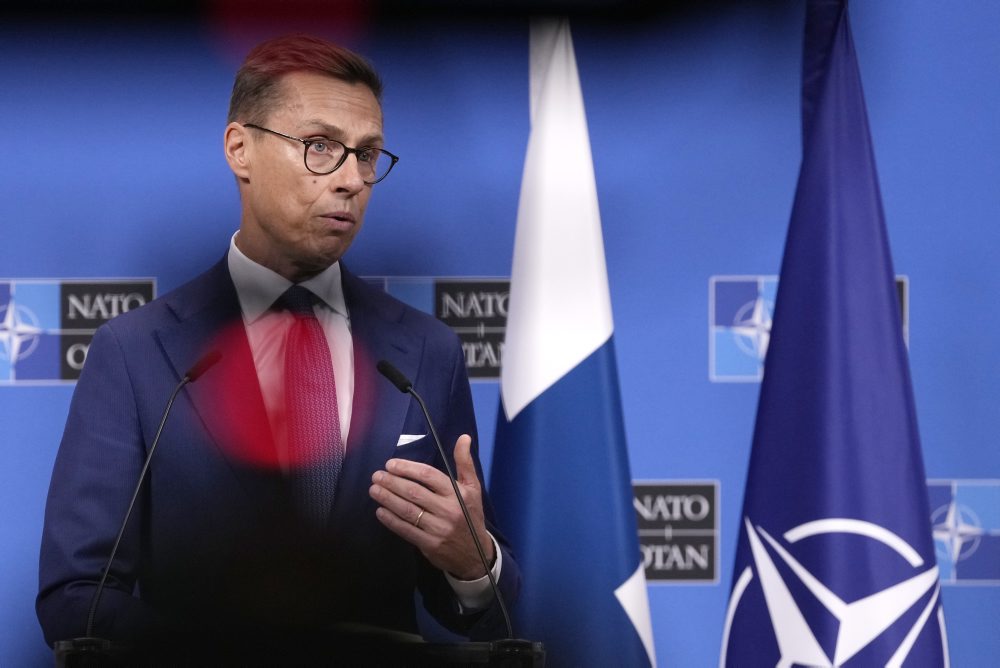 Stretnutie nového šéfa NATO a prezidenta Fínska 