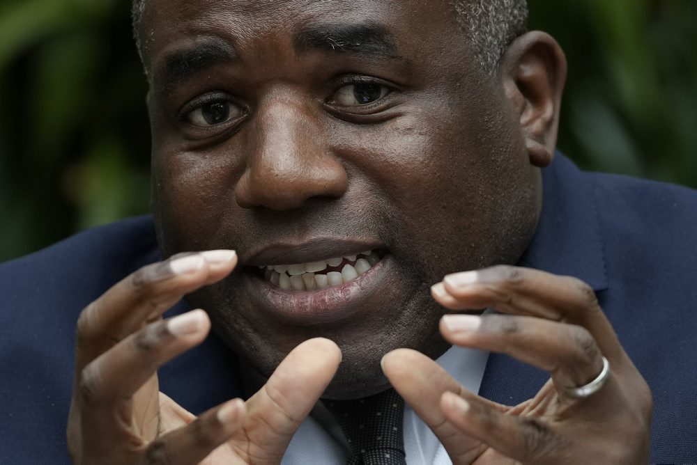 Britský minister zahraničných vecí David Lammy