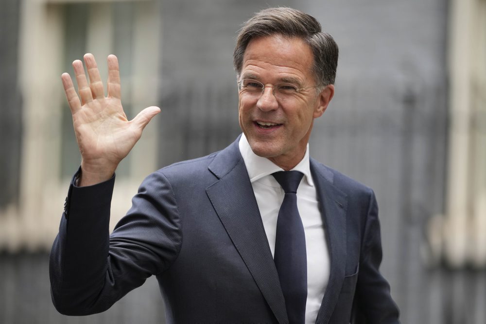 Rutte v Británii