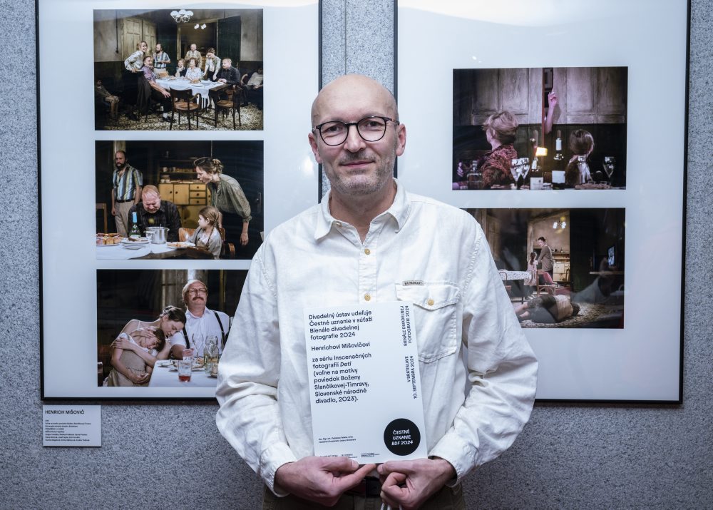 Fotograf TASR Henrich Mišovič dostal čestné uznanie na celoslovenskom Bienále divadelnej fotografie 