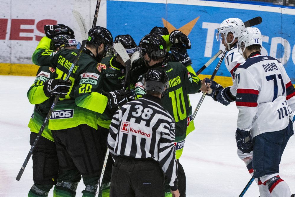   HC Slovan Bratislava - Vlci Žilina