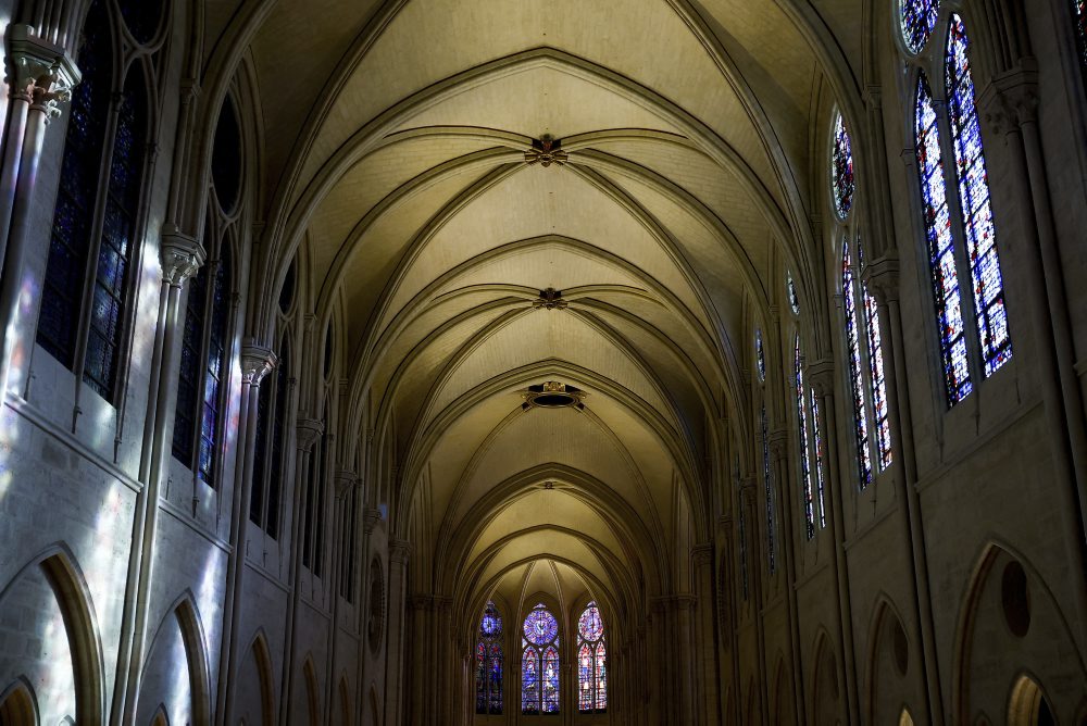 Prezident Macron navštívil zrekonštruovanú katedrálu Notre-Dame v Paríži