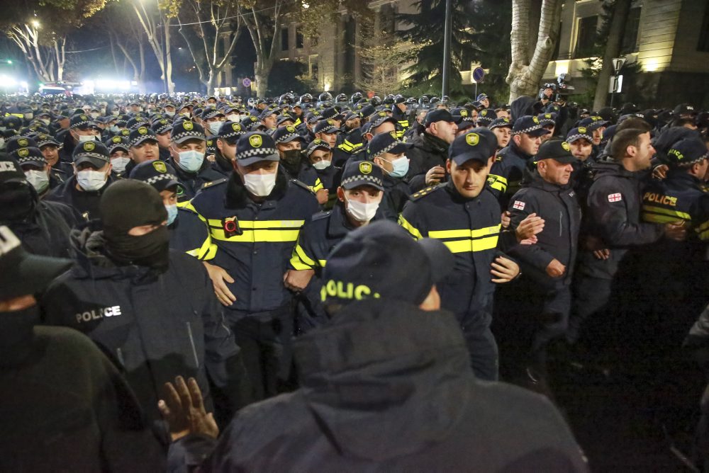 Gruzínski študenti zverejnili manifest odsudzujúci voľby a avizovali protesty