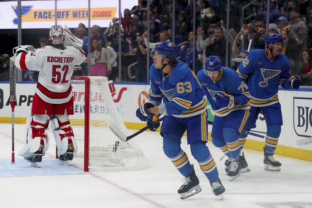 St. Louis Blues - Carolina Hurricanes