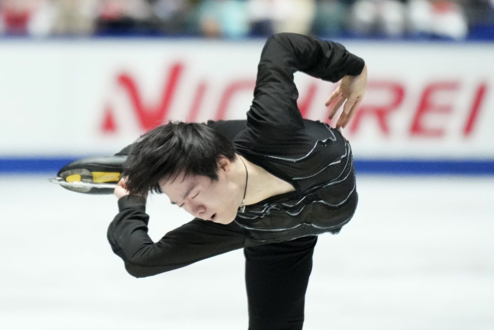 Krátky program mužov na NHK Trophy v Tokiu