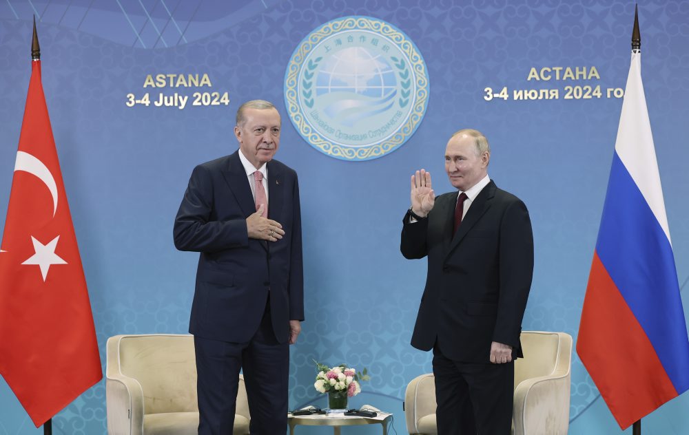 Turecký prezident  Recep Tayyip Erdogan sa stretol v Kazachstane s ruským prezidentom Vladimirom Putinom