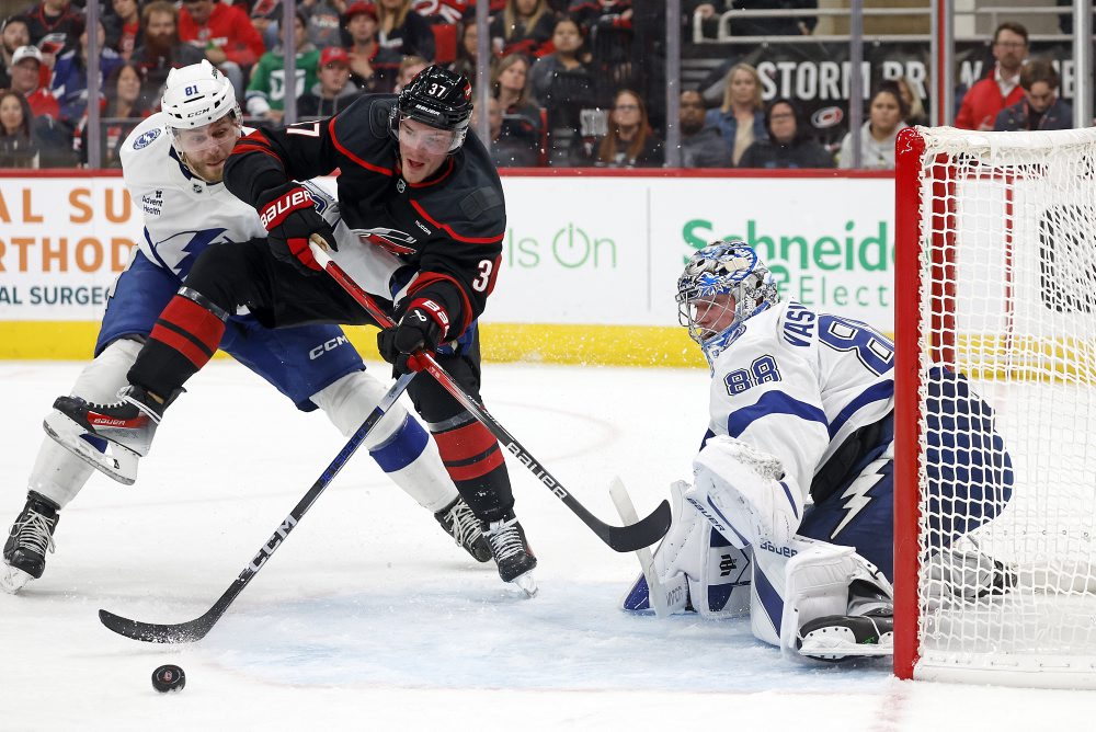 Carolina Hurricanes - Tampa Bay Lightning