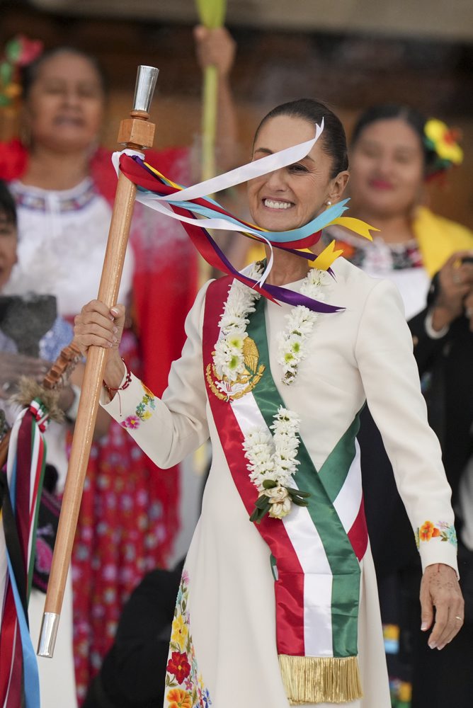 Sheinbaumová zložila prísahu, stala sa prvou mexickou prezidentkou 