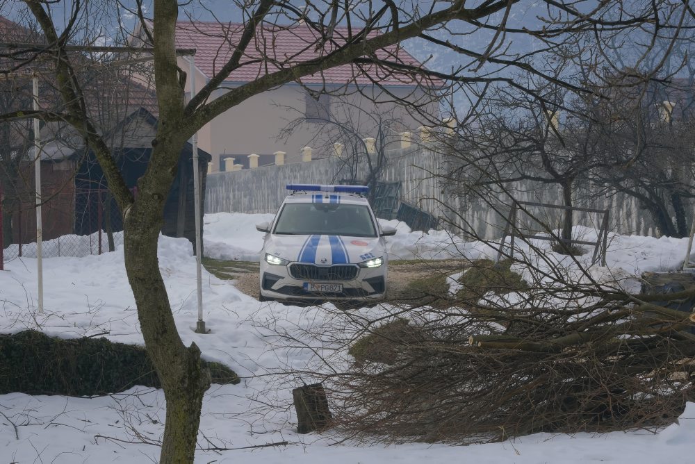 Počet obetí streľby v bare v Čiernej Hore stúpol na najmenej 12