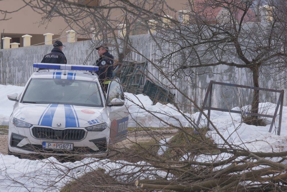 Počet obetí streľby v bare v Čiernej Hore stúpol na najmenej 12