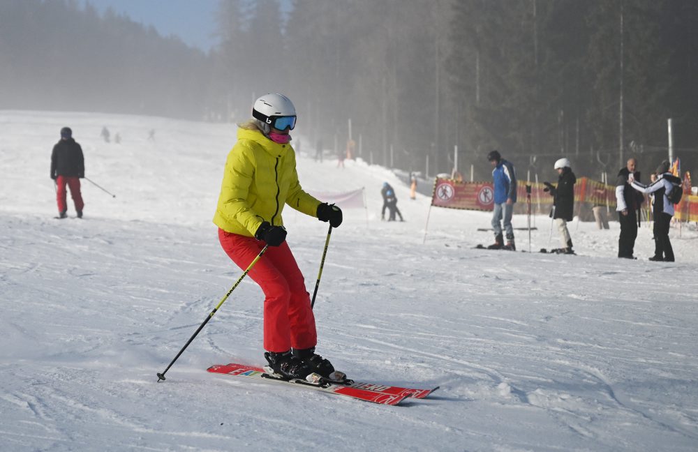 Silvestrovská lyžovačka v lyžiarskom stredisku na Štrbskom Plese vo Vysokých Tatrách