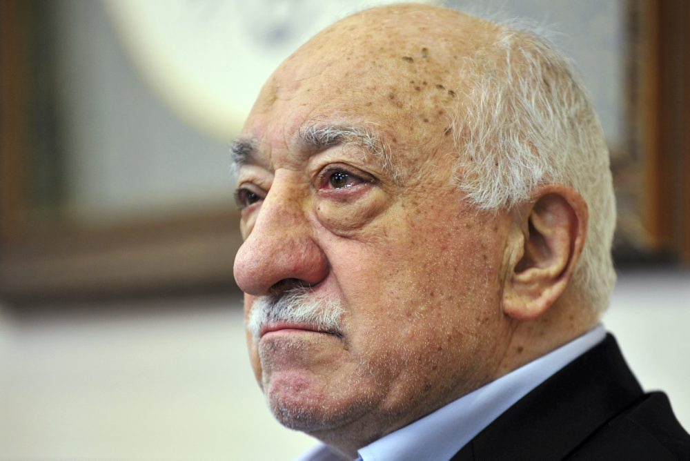 Zomrel turecký kazateľ Gülen, ktorého Erdogan vinil z pokusu o prevrat