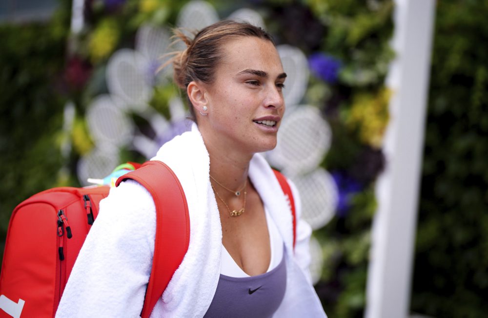 Tenis-Wimbledon: Sobolenková sa pre zranenie ramena odhlásila z turnaja