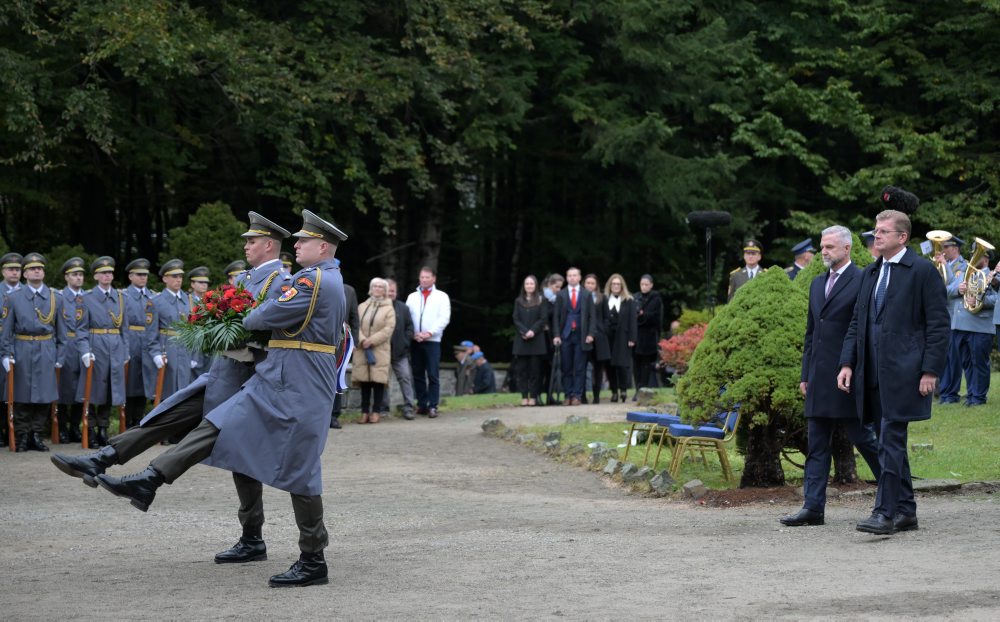 Na Dukle oslávili 80. výročie Karpatsko-duklianskej operácie