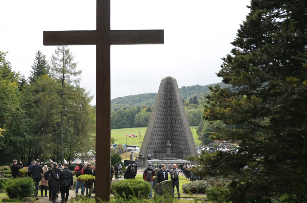 Na Dukle oslávili 80. výročie Karpatsko-duklianskej operácie