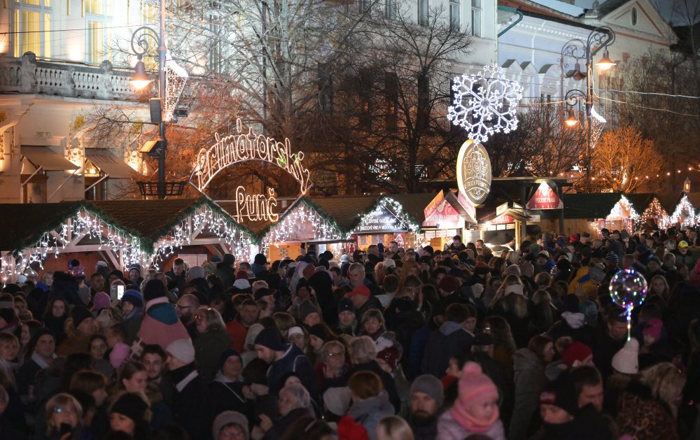 Vianočná atmosféra na Hlavnej ulici v Košiciach