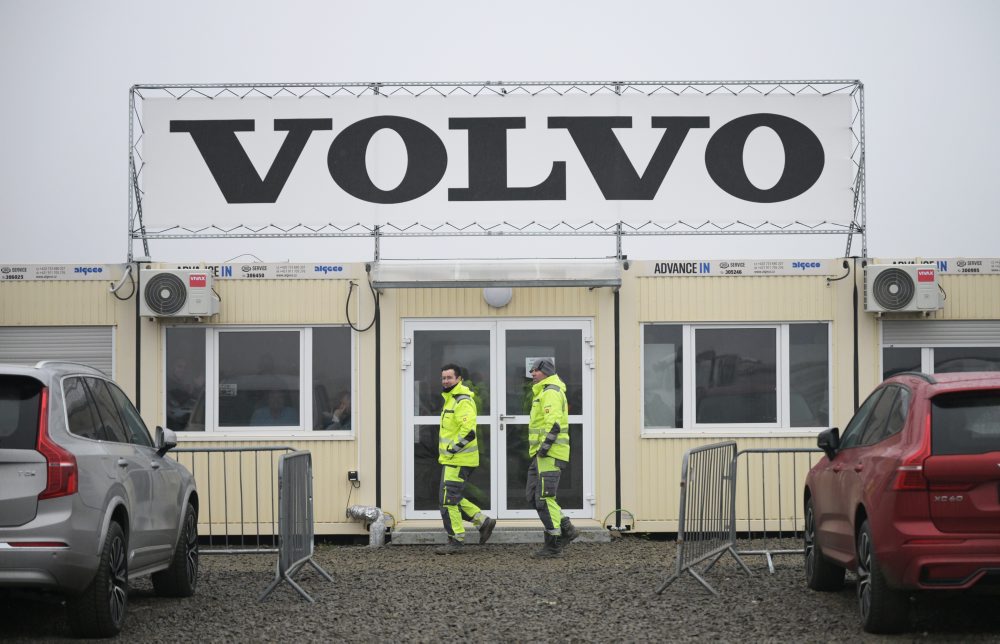 Výstavba závodu Volvo v priemyselnom parku Valaliky